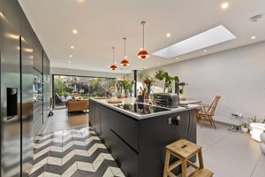 Kitchen- click for photo gallery
